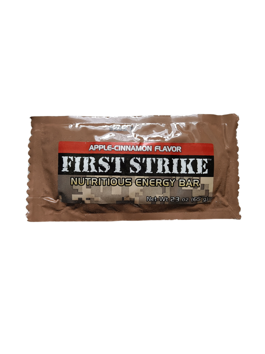 Energetické tyčinky z US MRE s názvem "First strike nutritions energy bar" s příchutí jablko a skořice