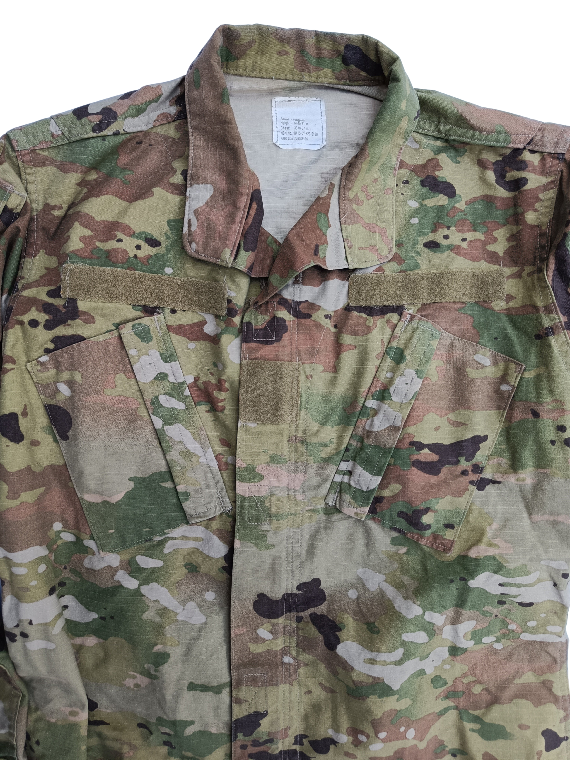 Blůza US ARMY SCORPION multicam ripstop /jako nová/ - pohled na velcro panely pro jmenovku, armádu a hodnost