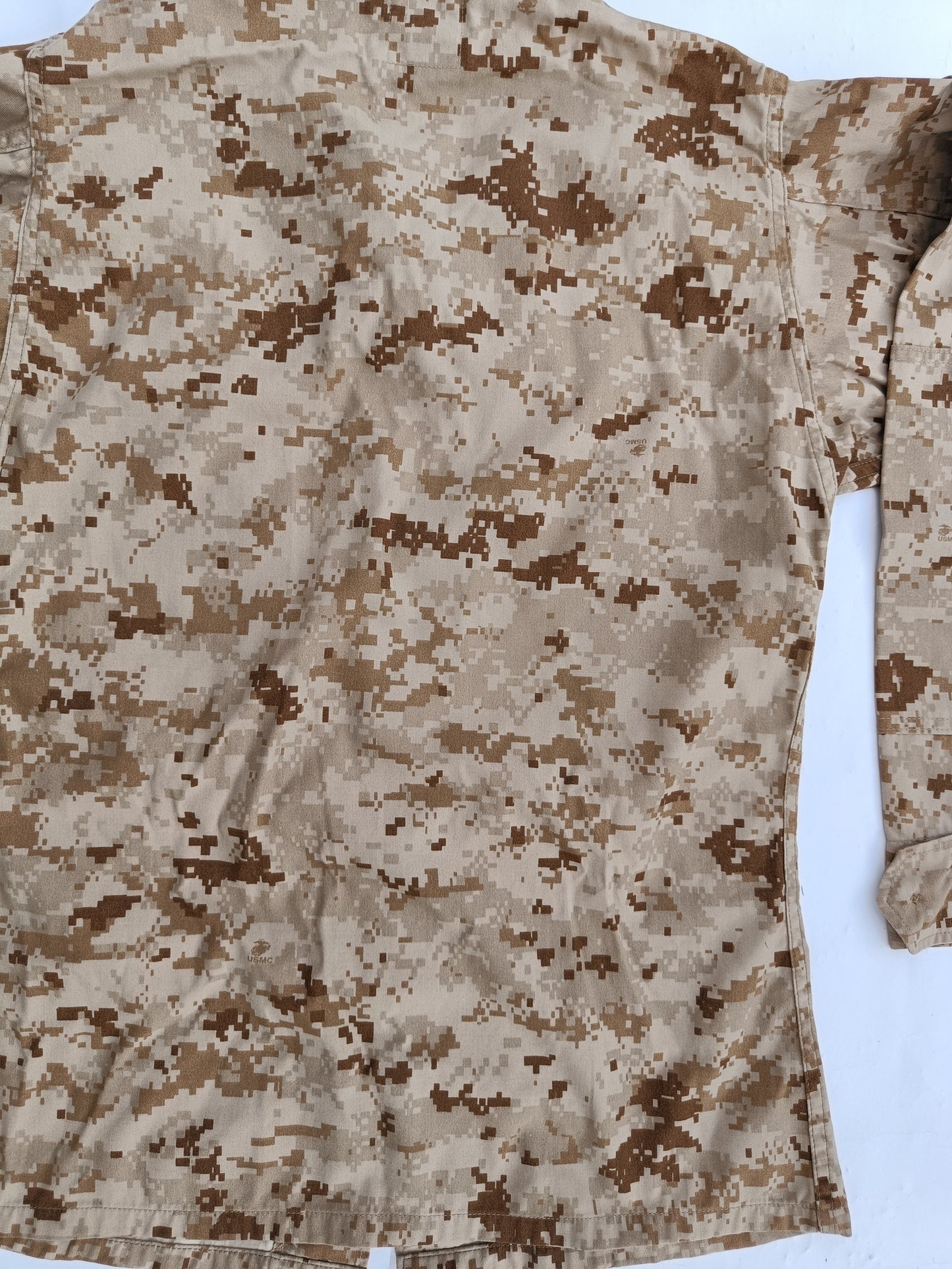 Originální blůza USMC digital marpat MCCUU nová - záda a zmíněné miniaturní symboly USMC 