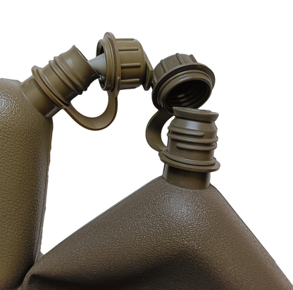 US polní láhev na vodu 2QT (collapsible) originál nová - dvě varianty. Jedna pro pití z plynové masky, druhá klasická