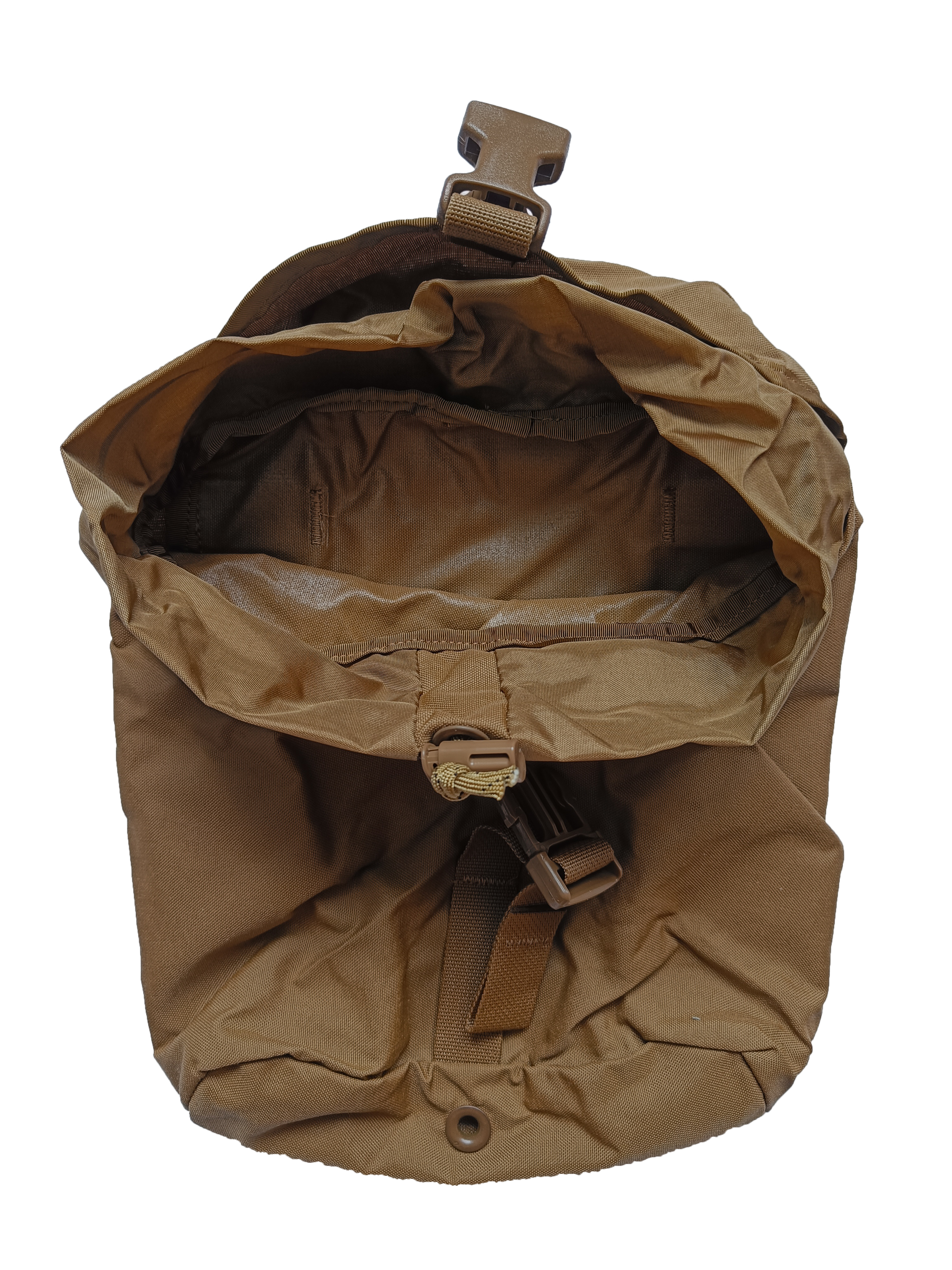 Pohled na otevřenou sumku